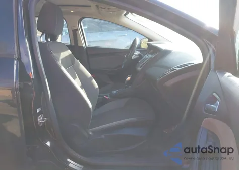 2012 Ford Focus Se z USA, uszkodzony, nr VIN 1FAHP3K2XCL351716